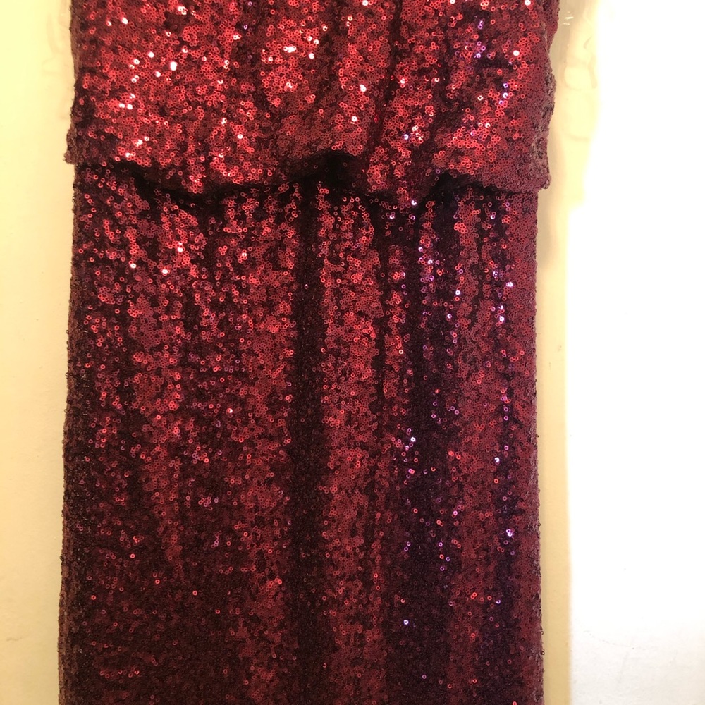 Dress - Picture 2 of 4